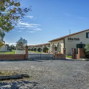 Eden Park 3*, Pisa Italia